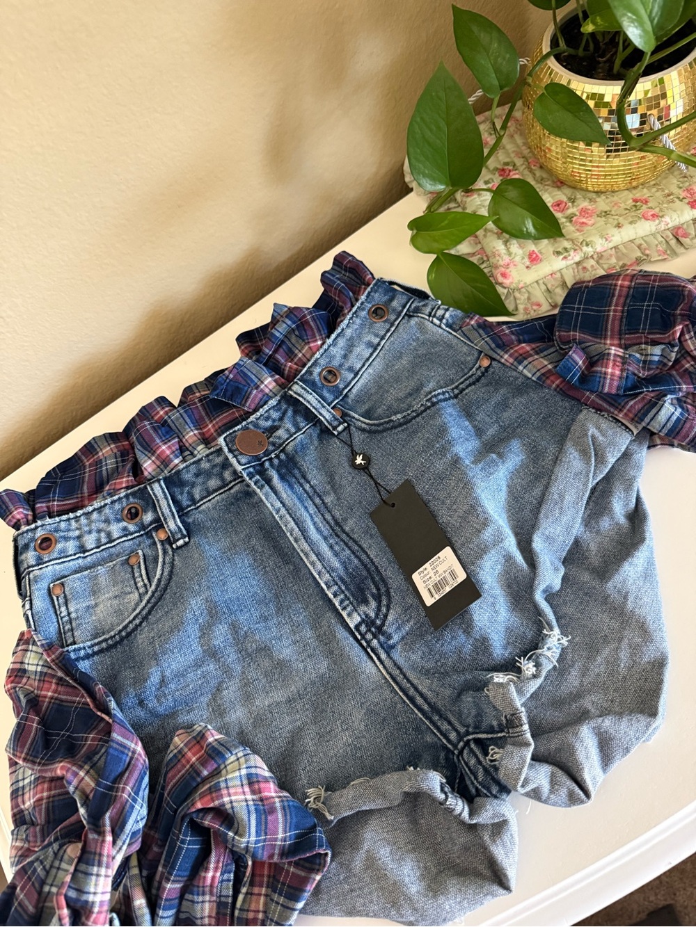 New Cult MW Bandit Plaid Trim High-Waist Denim Shorts - Blue - Picture 5 of 6